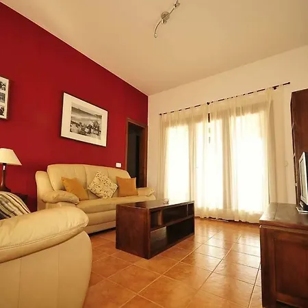 Villa Playa Blanca Sleeps 6 Pool Wifi *