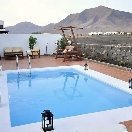 Vila Playa Blanca Sleeps 6 Pool Wifi